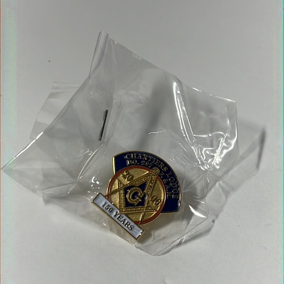 Masonic‎ 2006 Chartiers Lodge No 297 F & AM Pin 150th Anniversary Blue Tall Vase - Picture 5 of 6